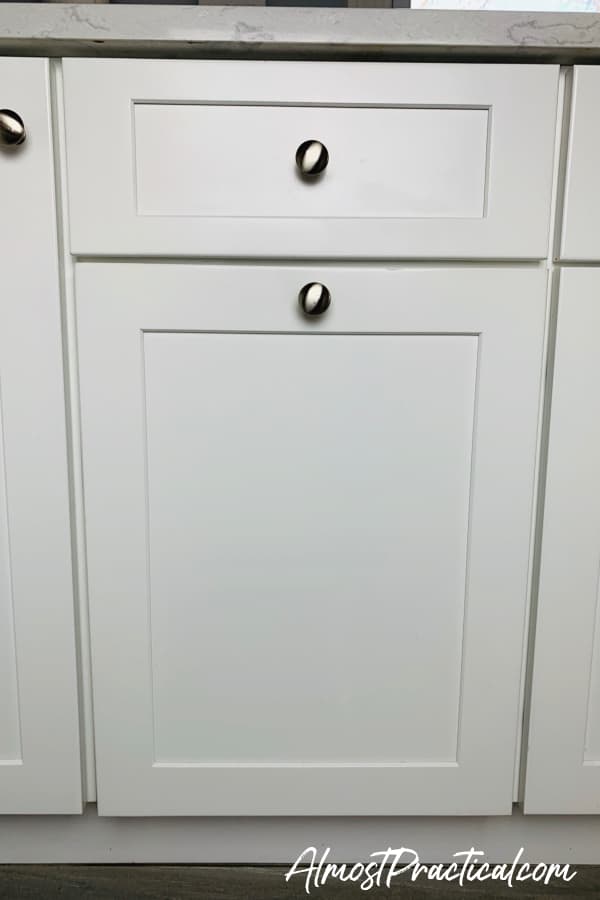 Kitchen Garbage Can Cabinet