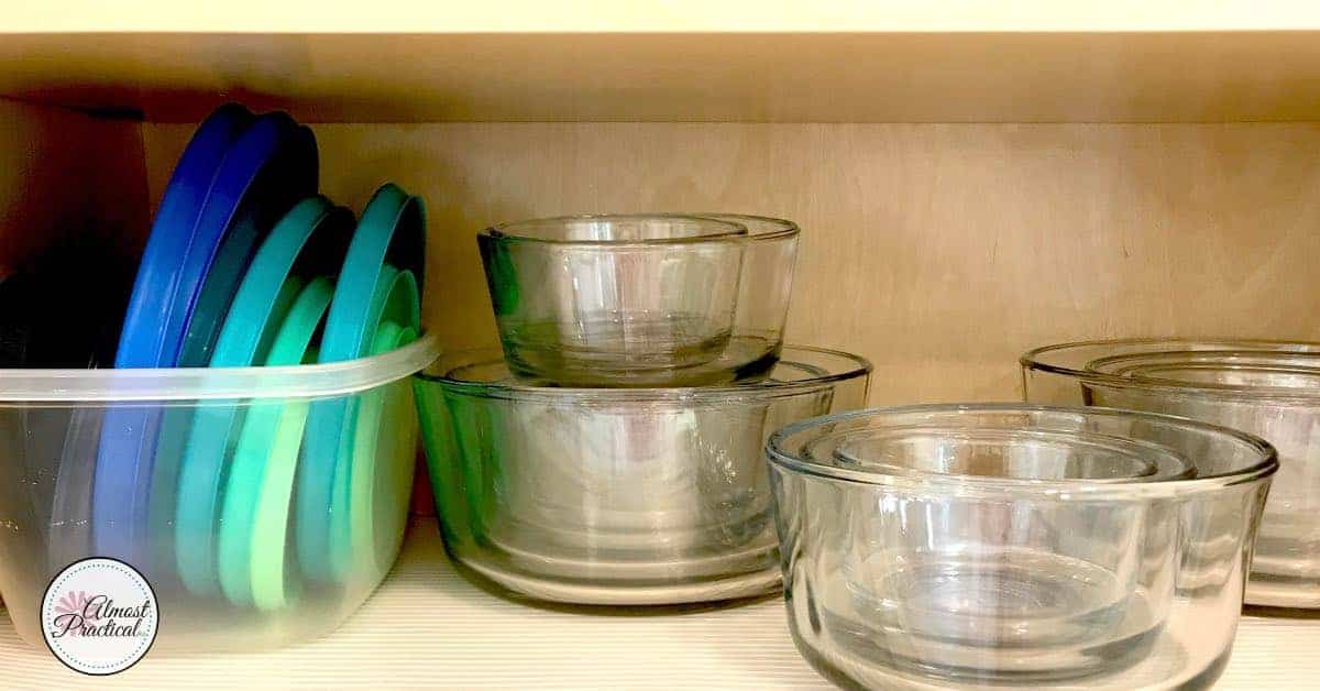 DIY Pyrex Lid Organizer